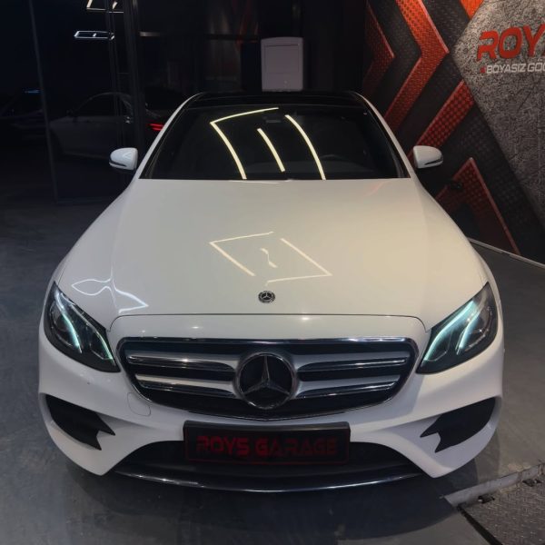 Mercedes-Benz E-Class 2